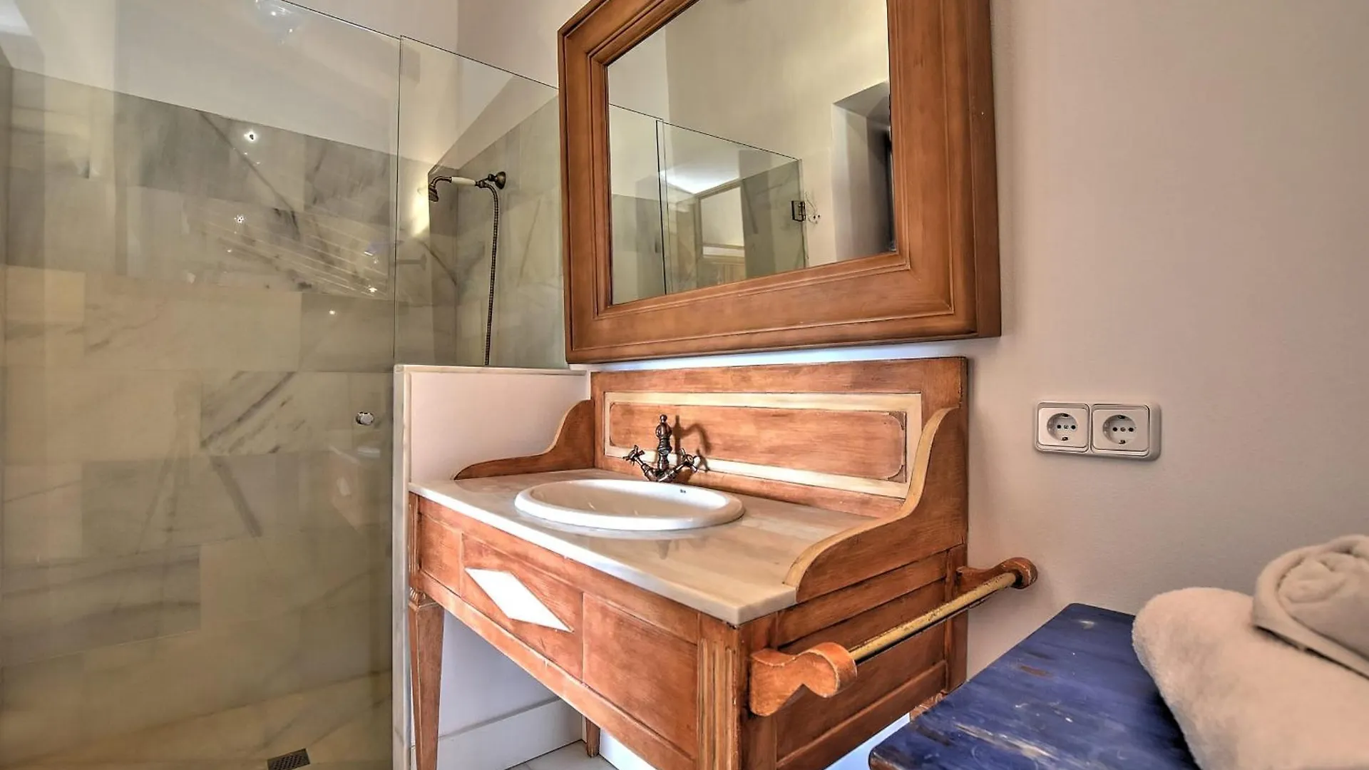 Villa Can Pulit By Slow Villas Selva  Spain