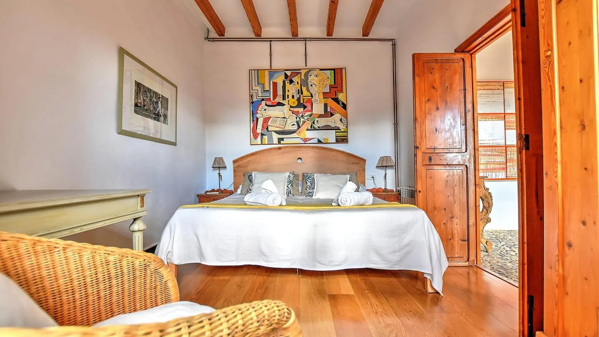Villa Can Pulit By Slow Villas Selva  Spain